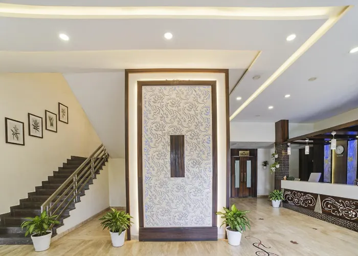 Fabhotel Bee Town Indore