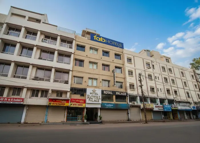 Fabhotel Royal Palace II Bhopal