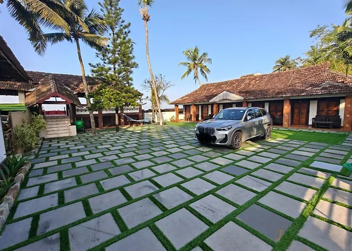 36 Palms Boutique Retreat Hotel Cherai Beach