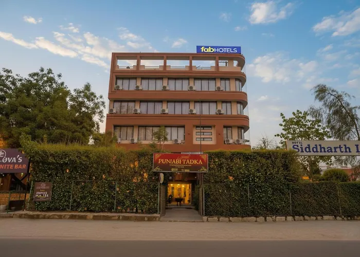 Fabhotel Siddharth Inn - Nr Siddharth Bunglows Gandhinagar