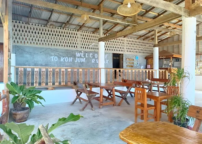 Kohjum Relax Beach Koh Jum
