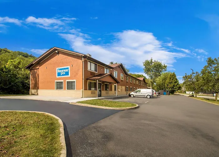 Rodeway Inn Delmont