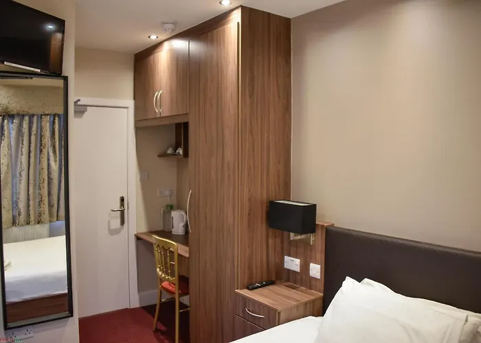 Casuarina Tree Hotel Mitcham