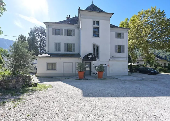 Hôtel Restaurant Le Repère Vizille