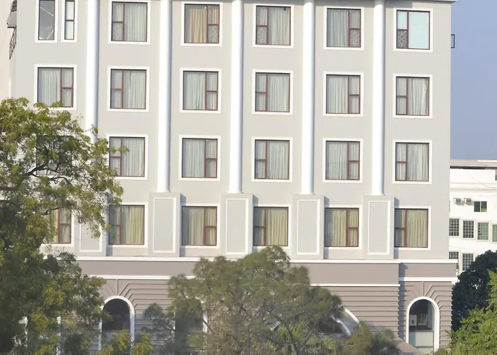 The Legend Hotel Prayagraj