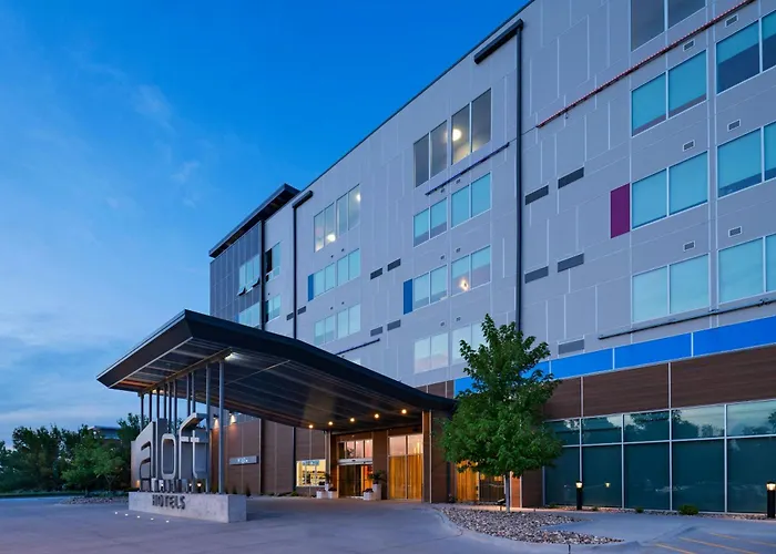 Aloft Omaha West Hotel