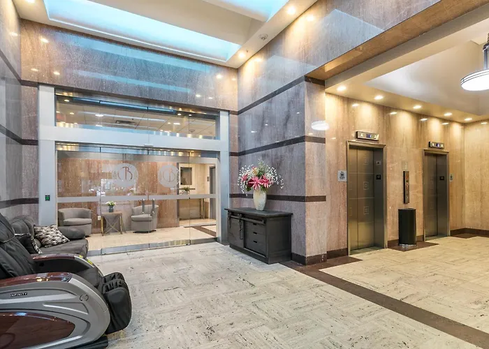 California Building Hotel New Orleans