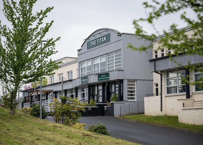 The Titan By Greene King Inns Clydebank