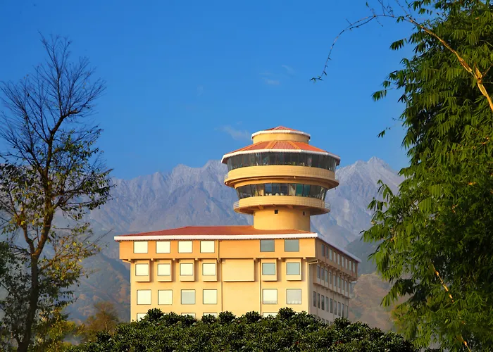 Rs Sarovar Portico Palampur