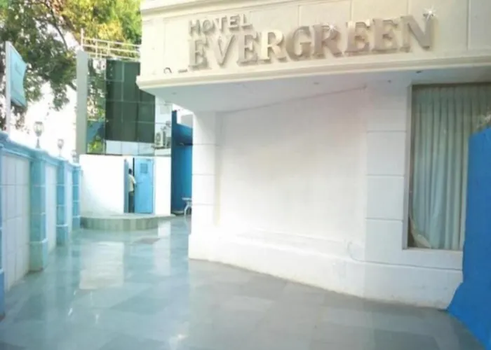 Hotel Evergreen Mumbai