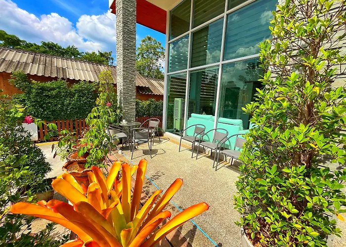 พีค บูทีค ซิตี้ โฮเทล กระบี่ Bed & Breakfast Krabi