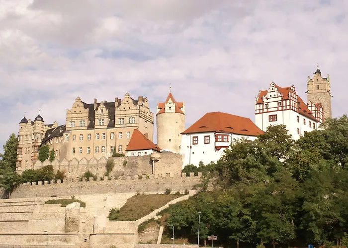 Sl'Otel Budget Bernburg 