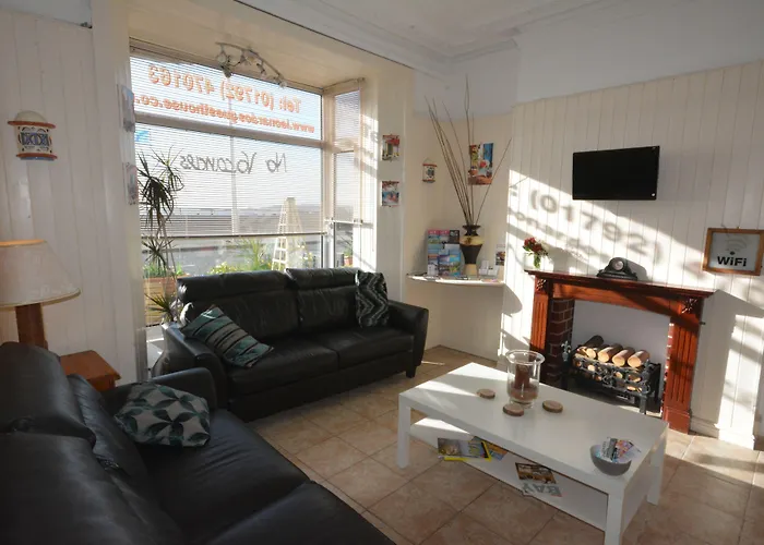 Leonardos Guest House Swansea
