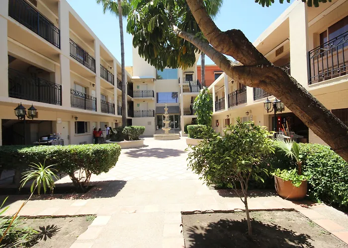 Hotel El Camino Inn & Suites Reynosa