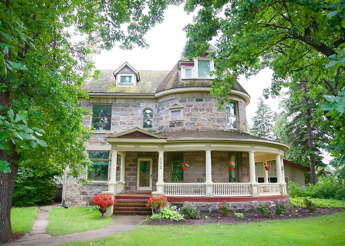 Bellas Castle Morden