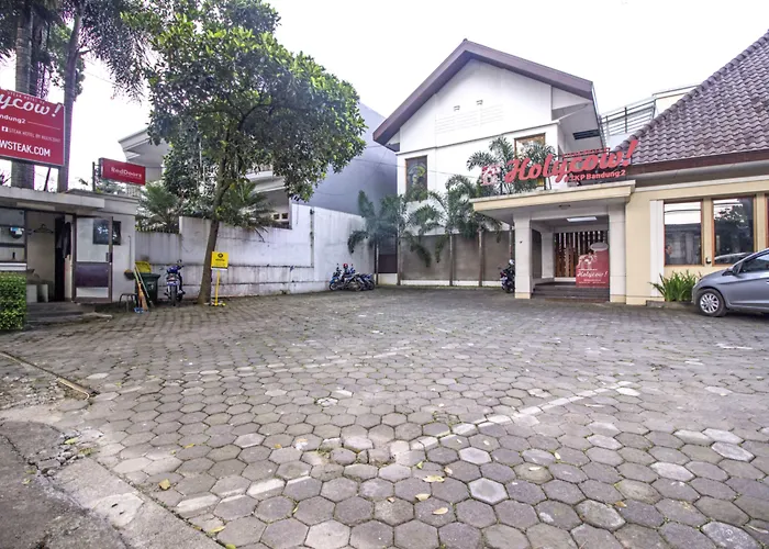 Residences by RedDoorz near Rumah Mode Bandung