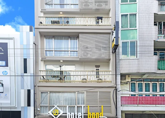Hotel Bond Yangon