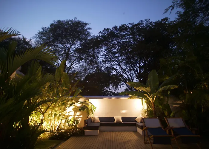 Le Colonial 1506 - Exclusive Luxury Hideaway Hotel Kochi