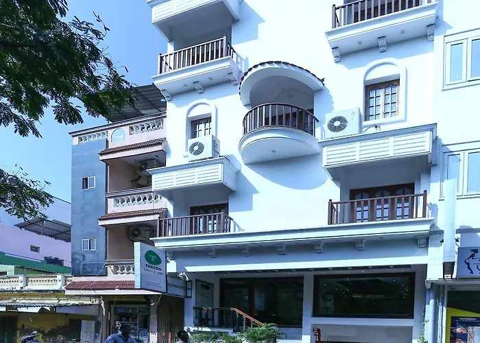 Treebo Grace Inn, 3 Min Walk From Promenade Beach Pondicherry