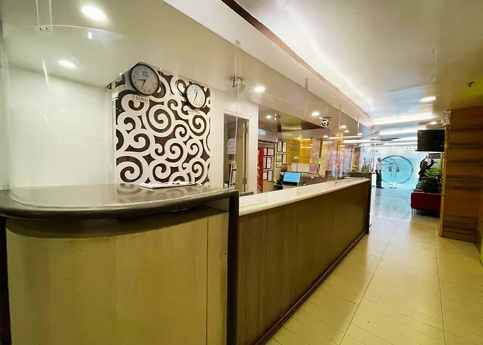 Hotel 99 Monumento Caloocan