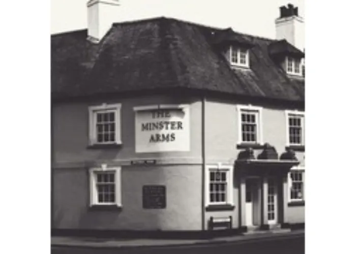 The Lion Hotel - Pub & Restaurant Wimborne Minster