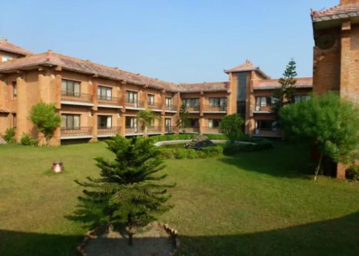 Hotel Lumbini Garden New Crystal