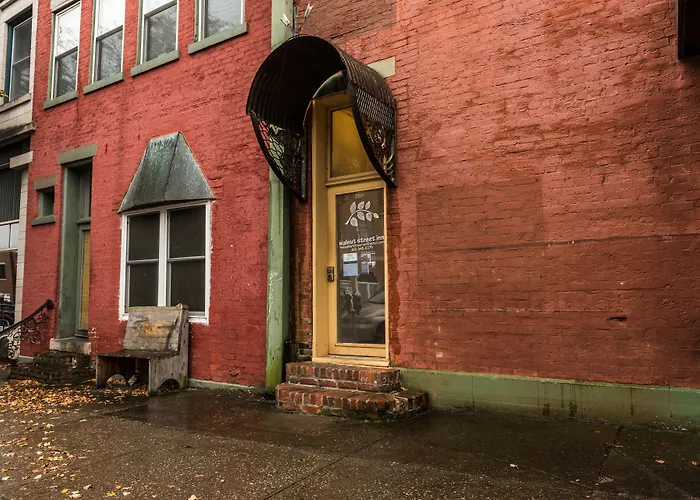 The Walnut Street Inn Bloomington
