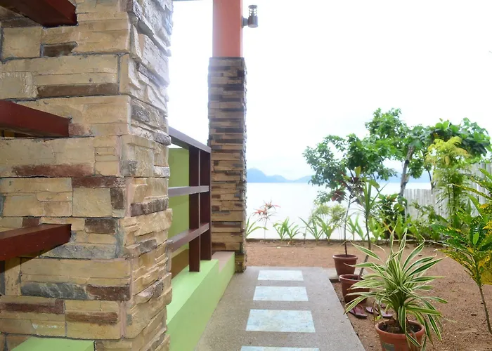 Desert Rose Hotel El Nido
