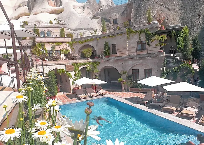 Local Cave House Hotel Goreme