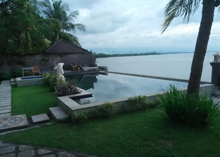 Wahyu Dana Hotel Lovina