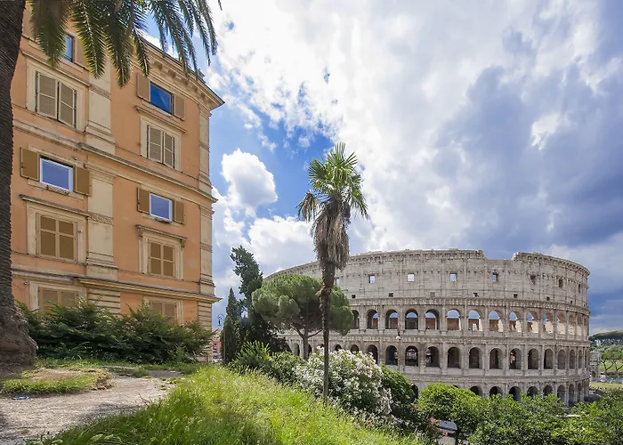 Colosseum Corner Roma
