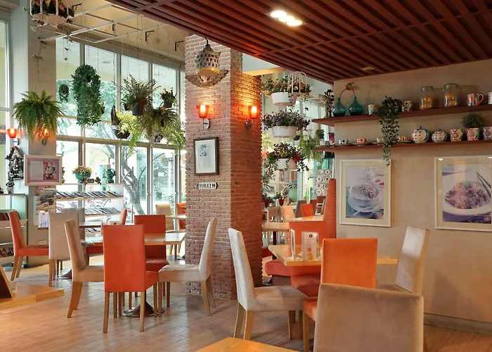 Caza V1 Serviced Apartment Rayong
