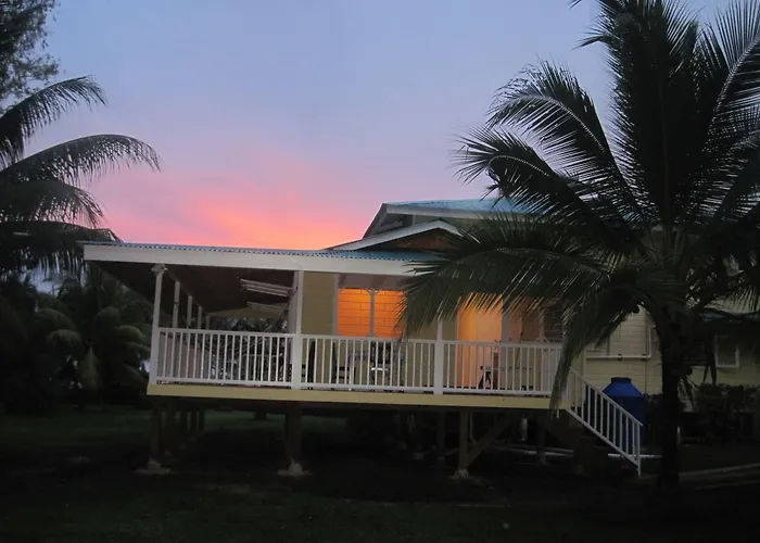 Sand Dollar Beach Bed & Breakfast Bocas Town