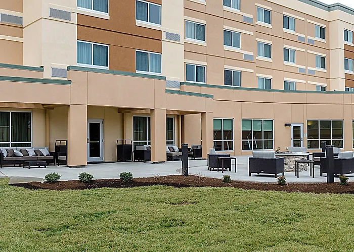 Courtyard By Marriott Somerset