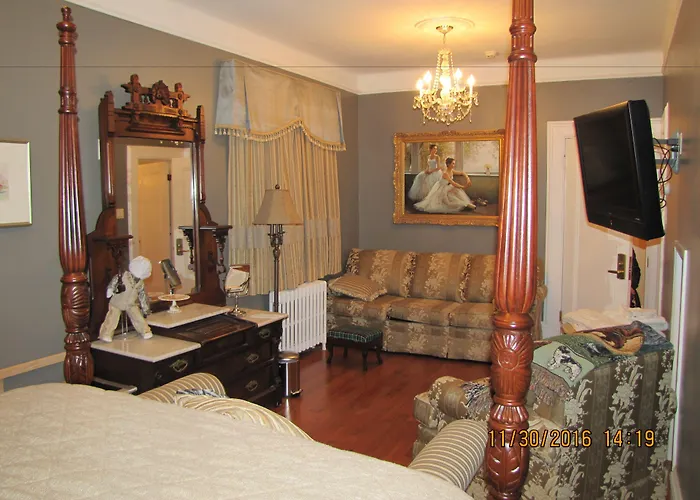 Monroe House Executive Guest Suites St. John's