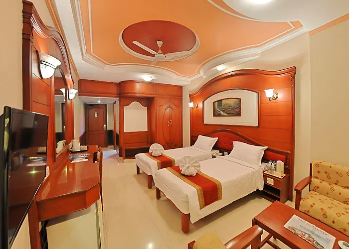 Hotel Gnanam Thanjavur