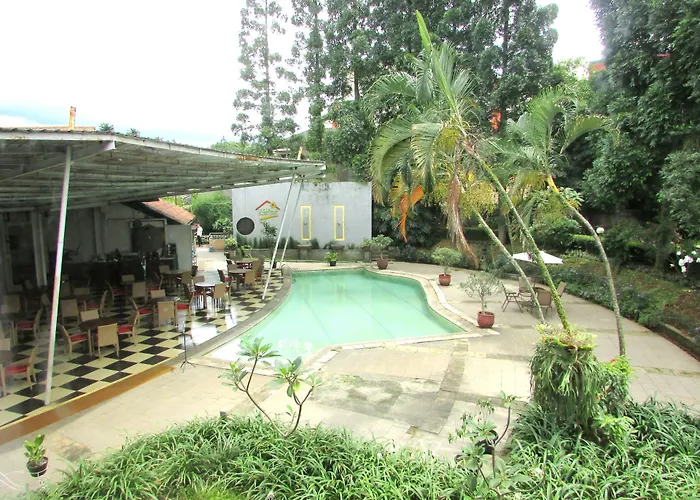 Kazeem Topas Galeria Bandung