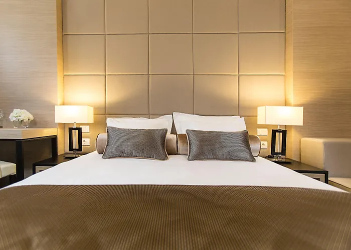 Dominic Smart & Luxury Suites - Republic Square Belgrade