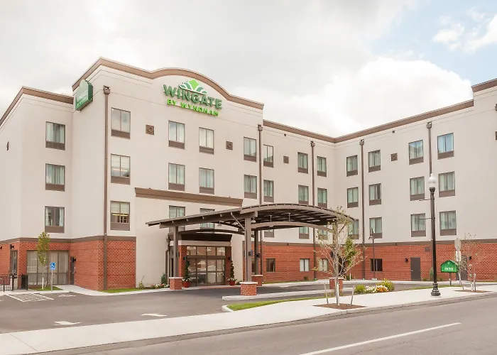Wingate By Wyndham Altoona Downtown/Medical Center Hotel