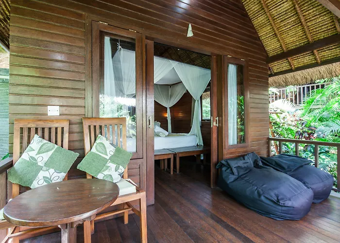 The Nichos Bungalows And Villas Nusa Lembongan
