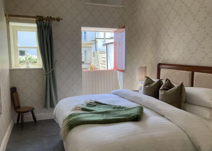 Armada House Hotel Spanish Point