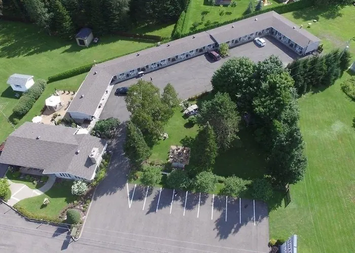 Motel La Cheminee Saint-Jerome