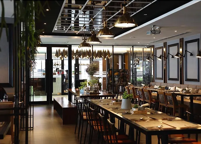 130 Hotel & Residence กรุงเทพมหานคร