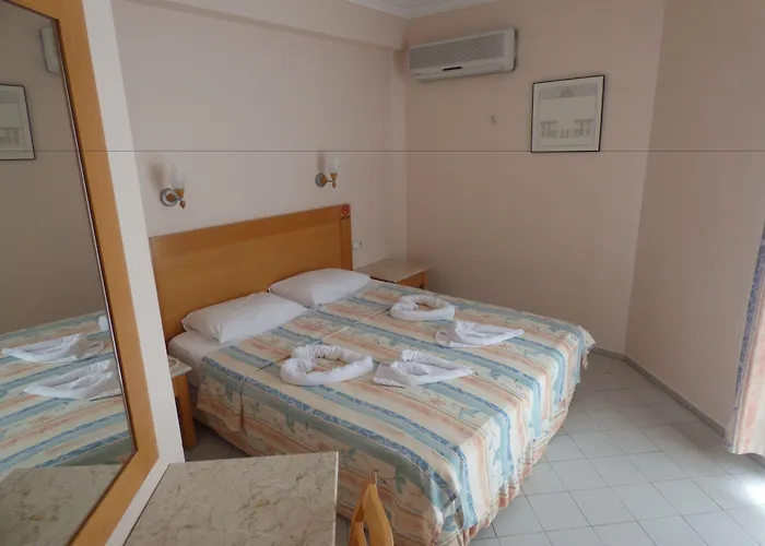 Avlu 4 Apart otel Marmaris