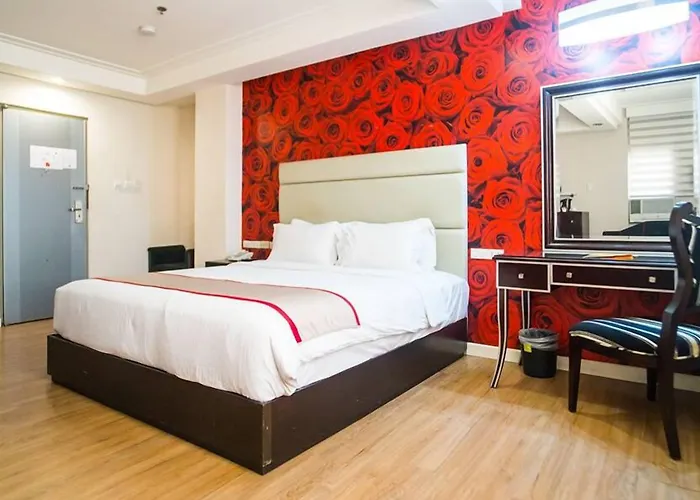 Queen Margarette Hotel Downtown Lucena