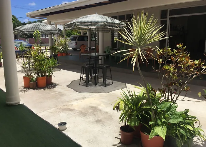 Simon'S Place Nuku'alofa