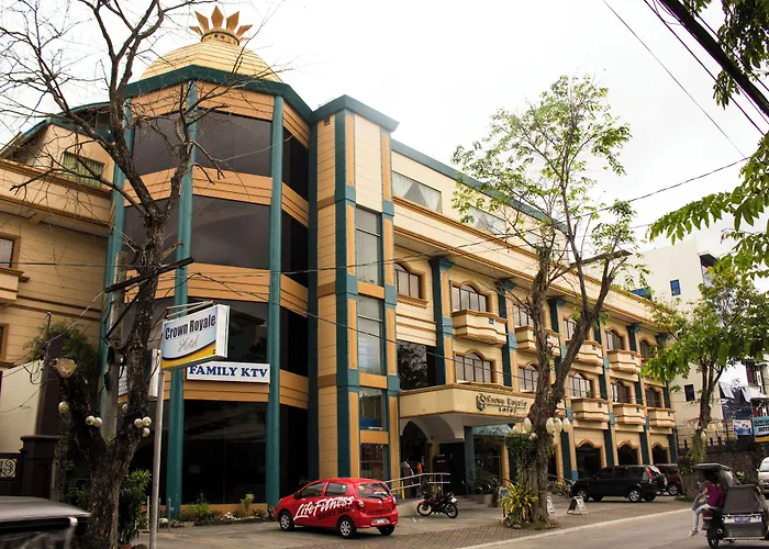 Crown Royale Hotel Balanga