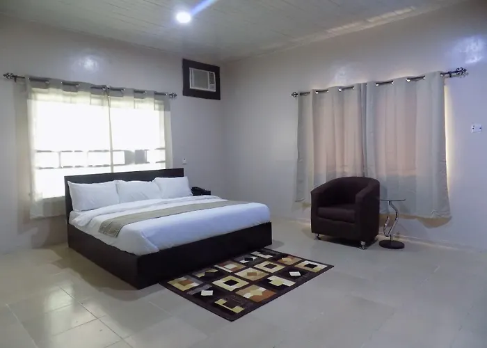 Posh Hotel And Suites Ikeja