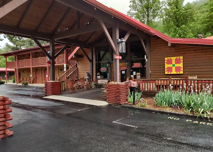 Smoky Falls Lodge Maggie Valley