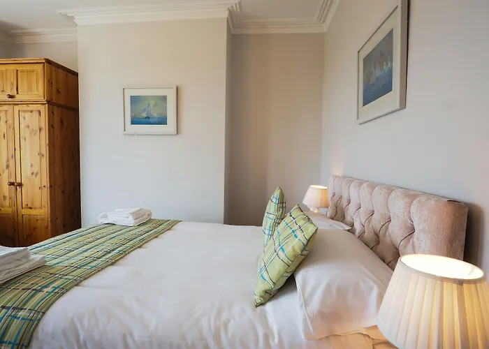 By The Sea Bed And Breakfast Eastbourne